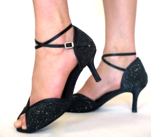 tangokleid mit ärmeln schwarz berlin, tangoschuhe 6 cm