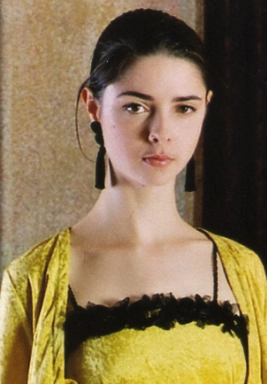 tangokleid gelber samt